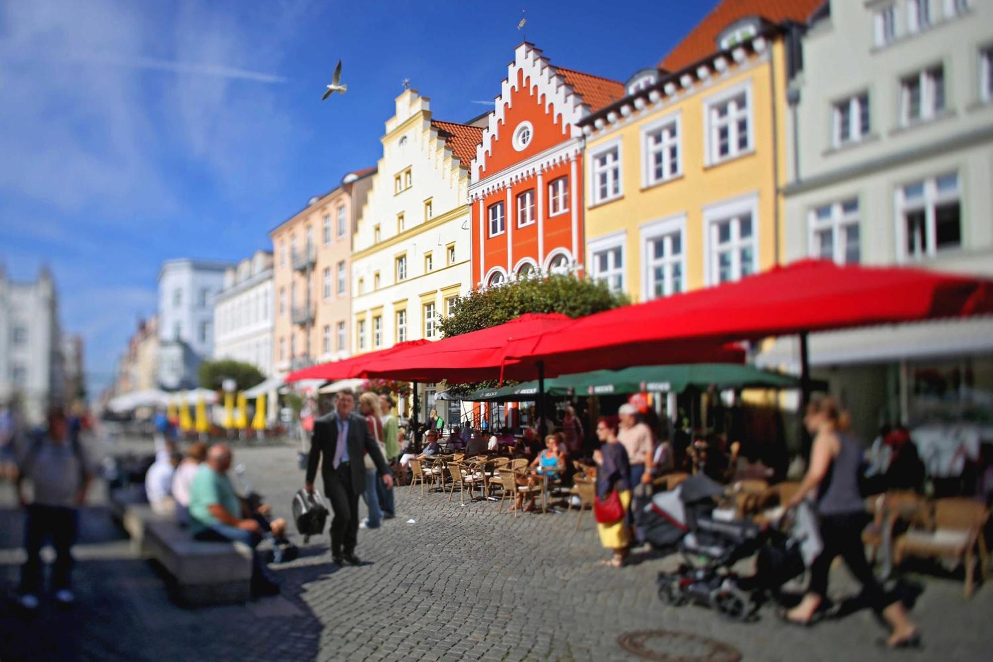 Hochwertige Ferienwohnung Direkt Am Wasser Mit Balkon Greifswald Luaran gambar