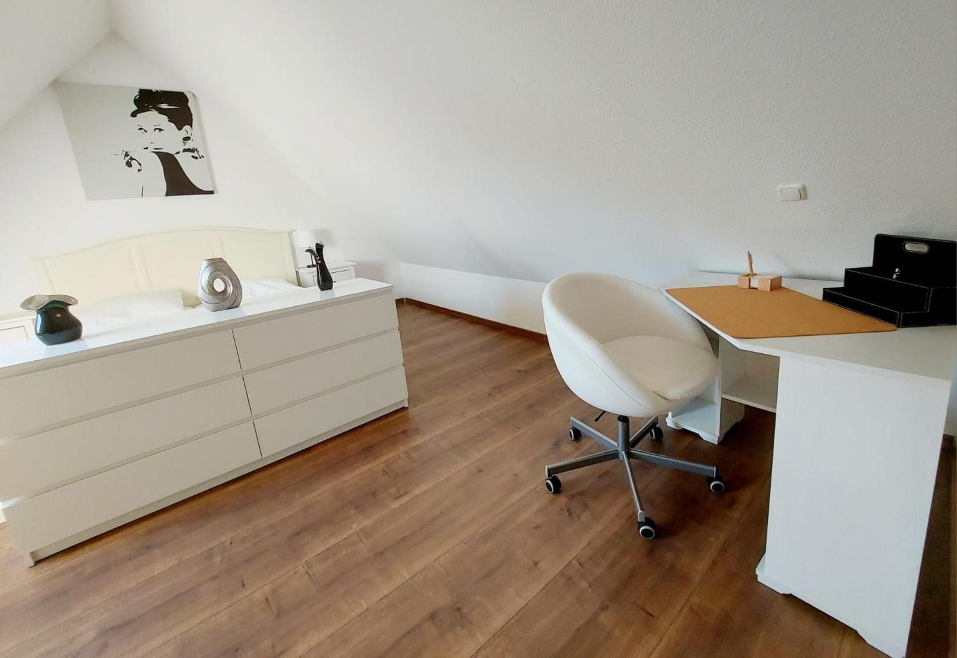 Hochwertige Ferienwohnung Direkt Am Wasser Mit Balkon Greifswald Luaran gambar